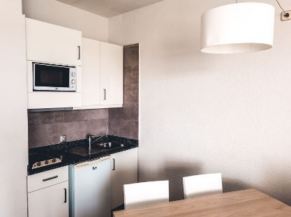 Hotel room with Kitchen in Hyderabad - Hotel at Home Suites