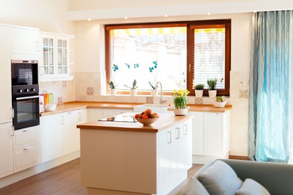 Hotel with kitchens