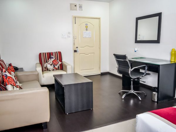 Hotelathomesuites (8)